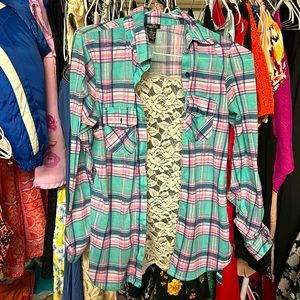 Women’s Long Sleeve Button Up